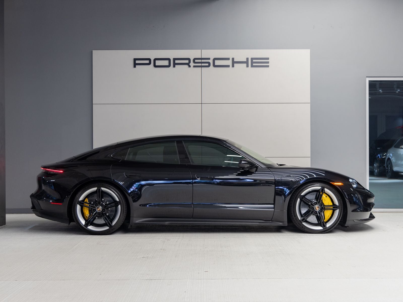 2021 Porsche Taycan Turbo S
