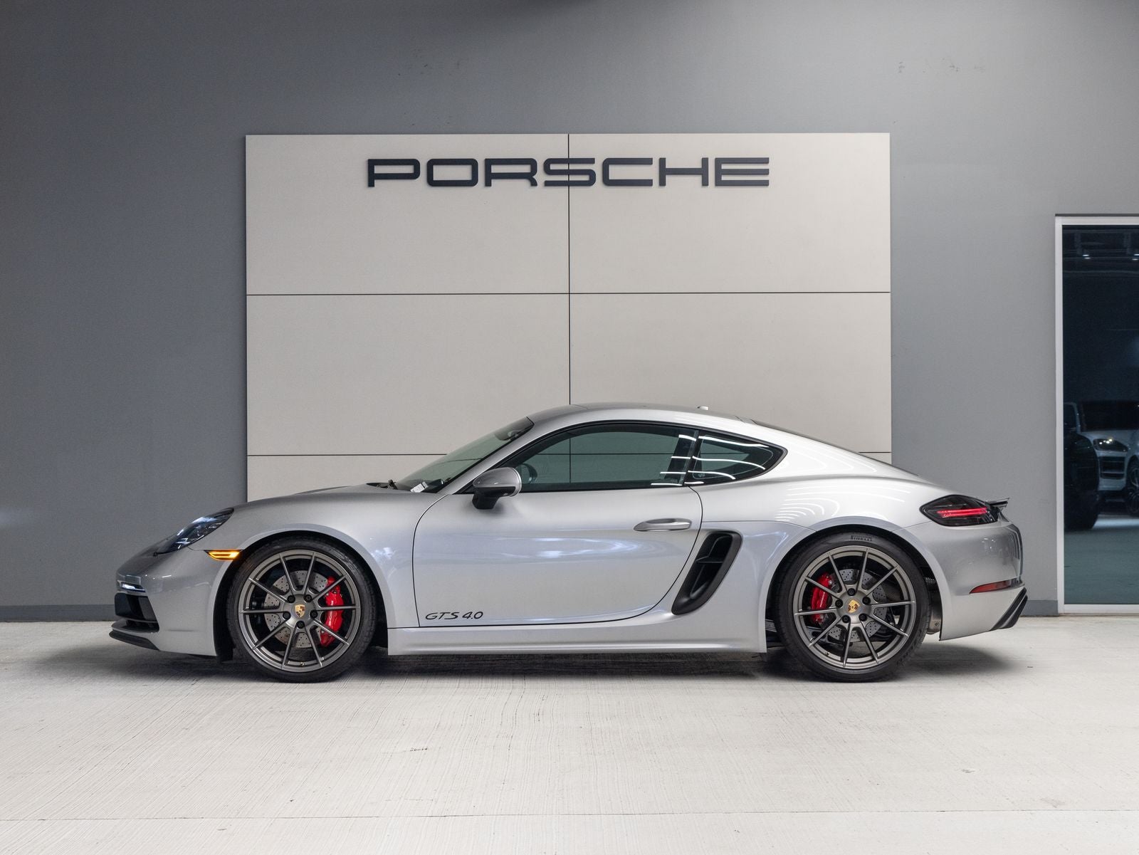 2024 Porsche 718 Cayman GTS 4.0