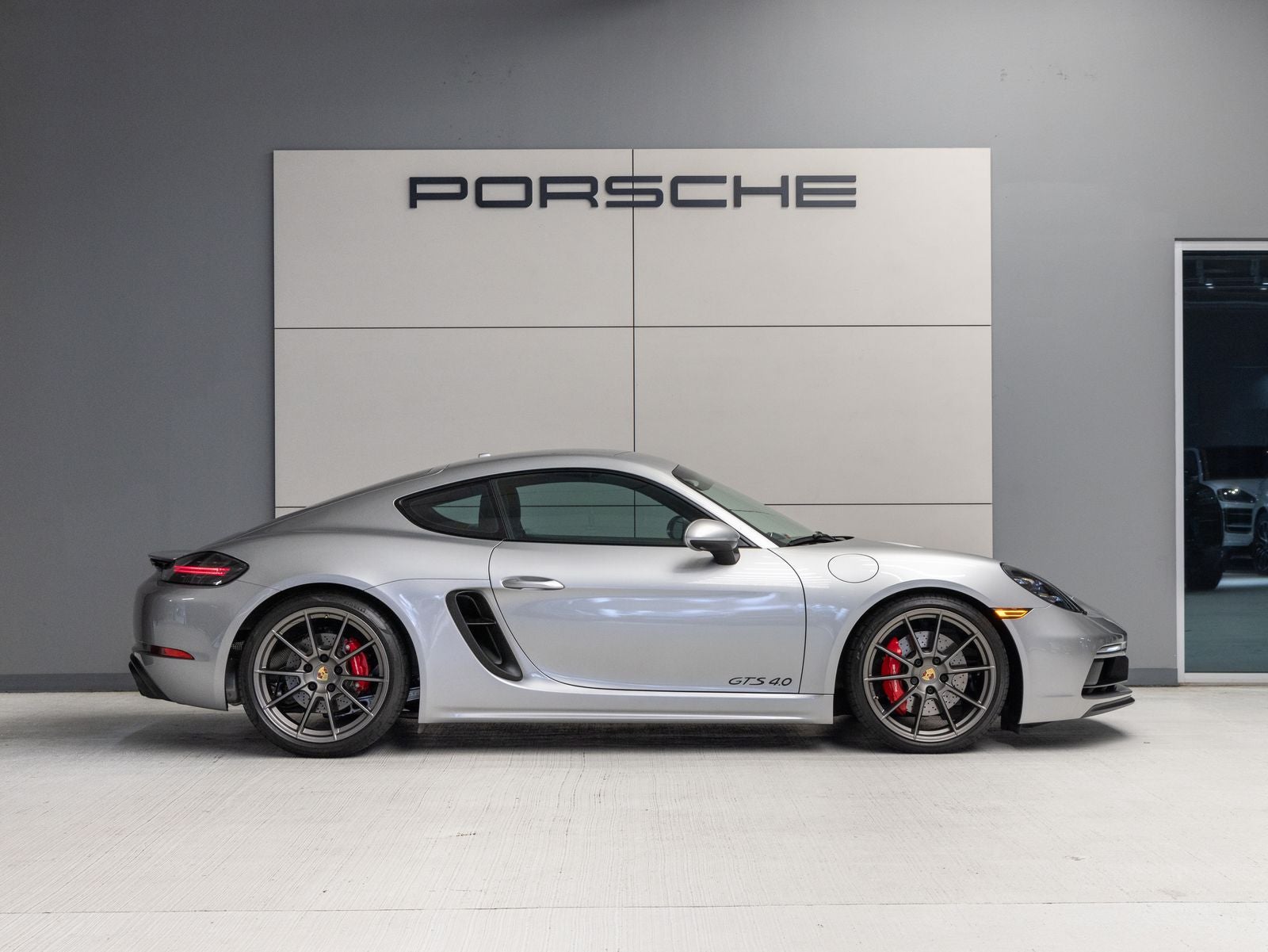 2024 Porsche 718 Cayman GTS 4.0