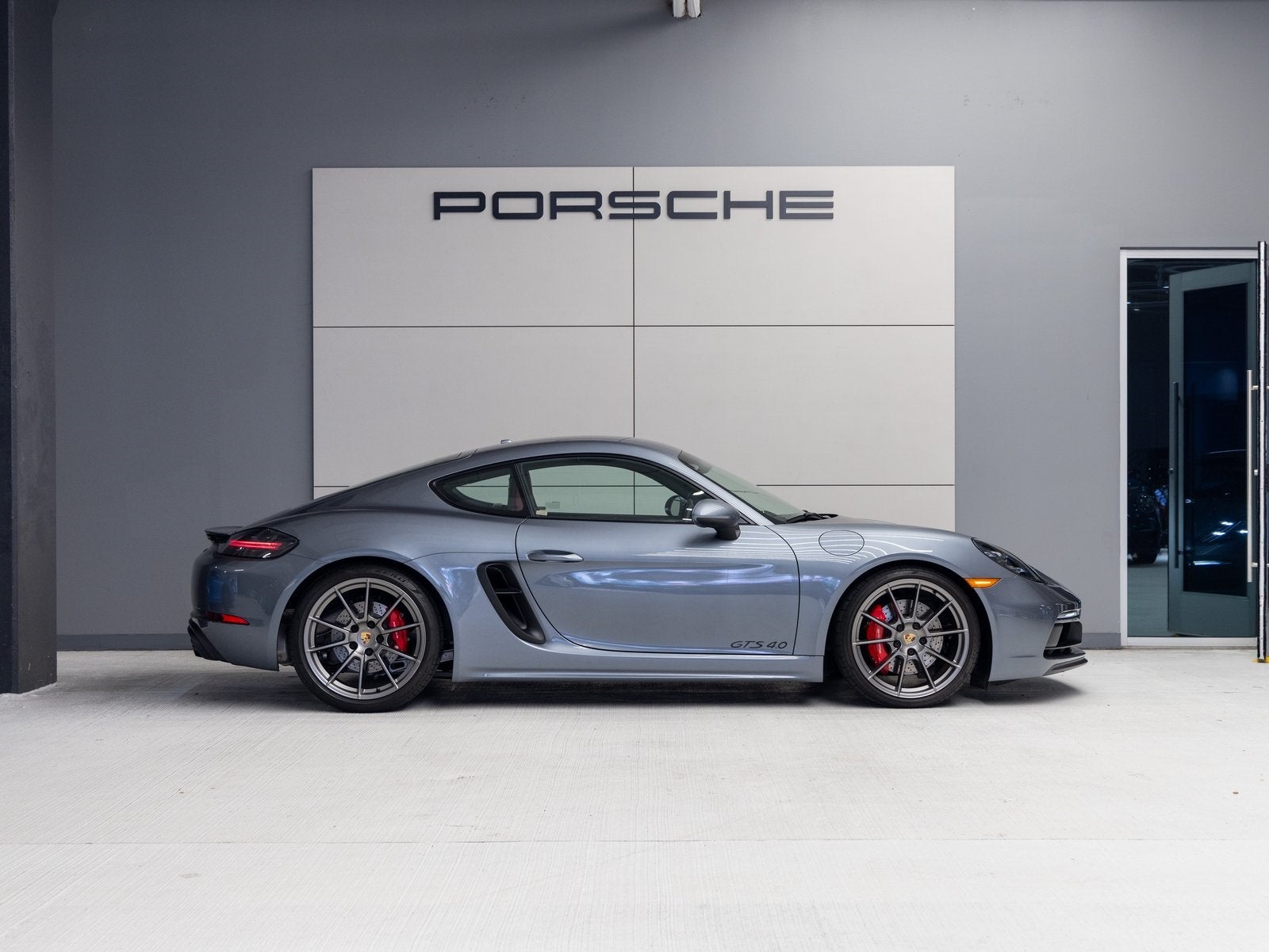 2025 Porsche 718 718 Cayman GTS 4.0