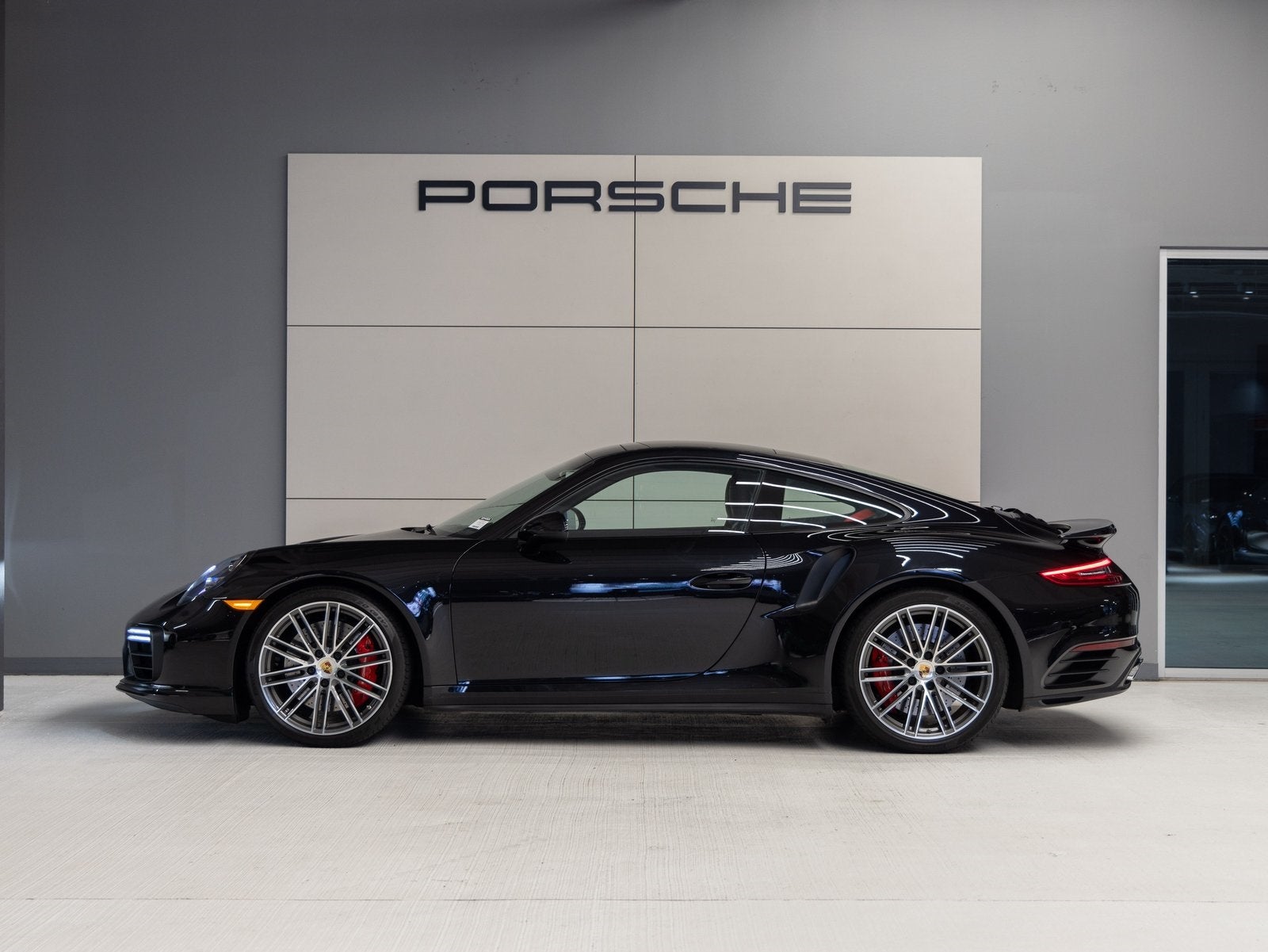 2019 Porsche 911 911 Turbo