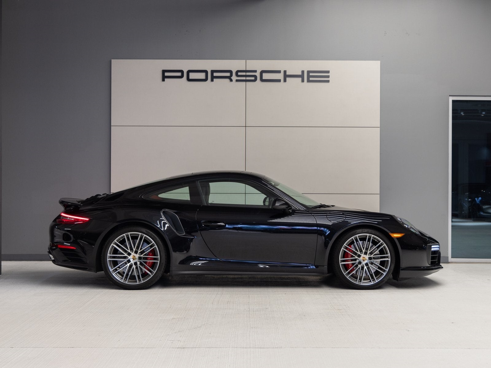 2019 Porsche 911 911 Turbo