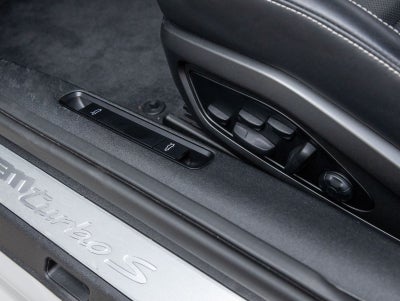 2022 Porsche 911 Turbo S