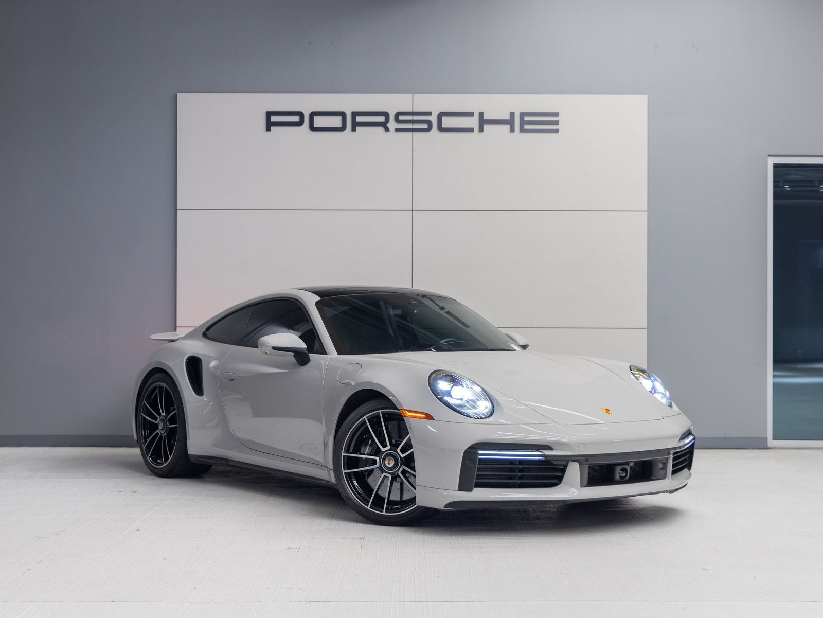 2022 Porsche 911 Turbo S