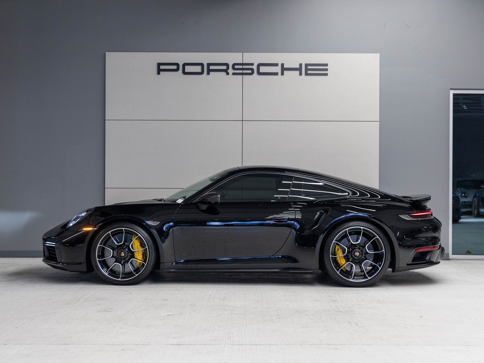 2023 Porsche 911 911 Turbo S (MY23)