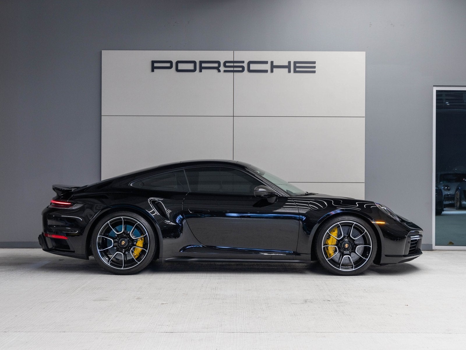 2023 Porsche 911 911 Turbo S (MY23)