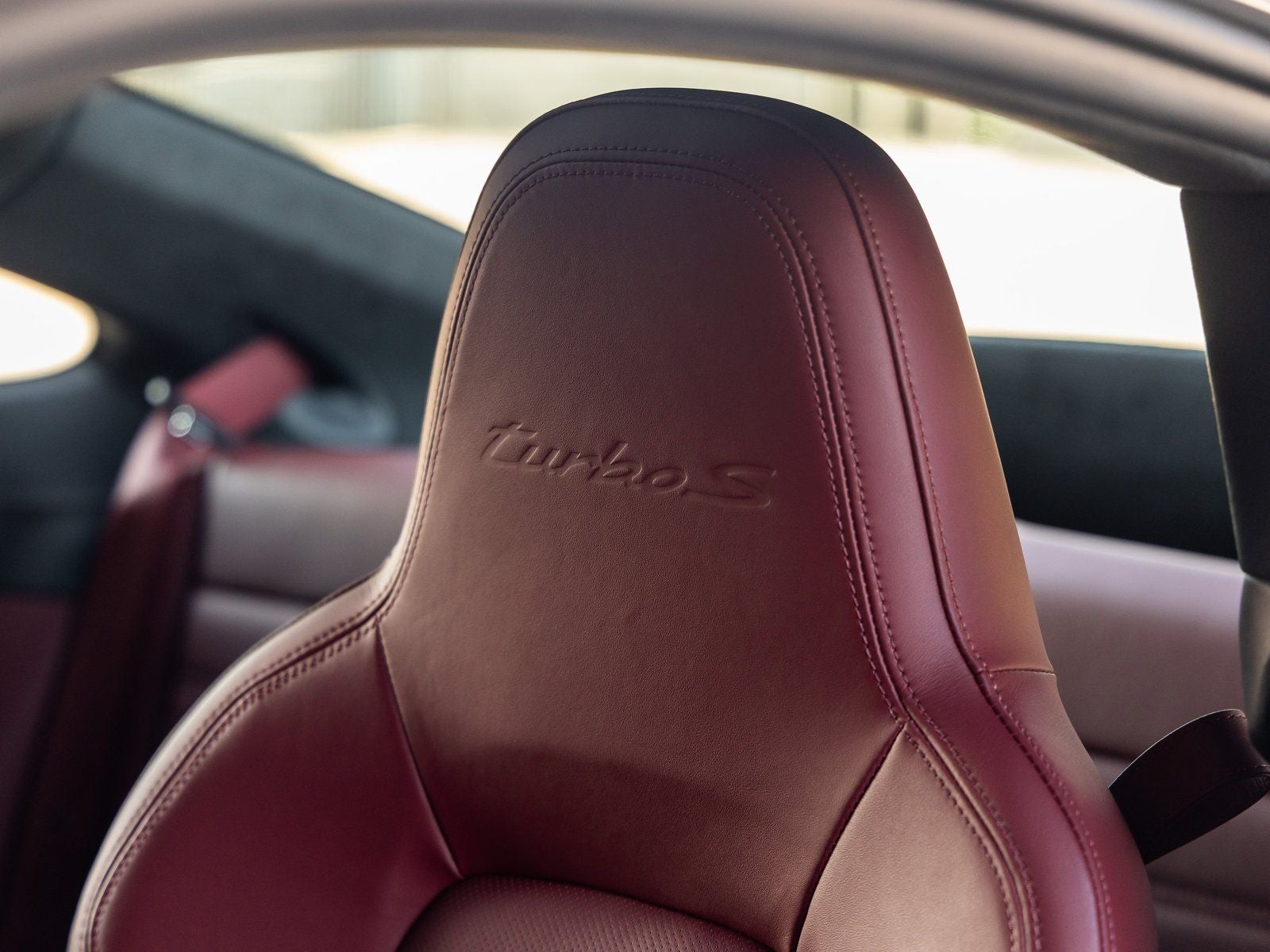 2025 Porsche 911 Turbo S