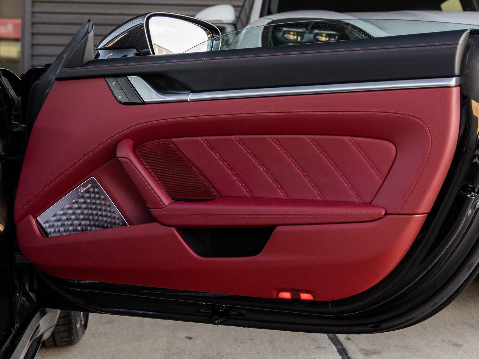 2025 Porsche 911 Turbo S
