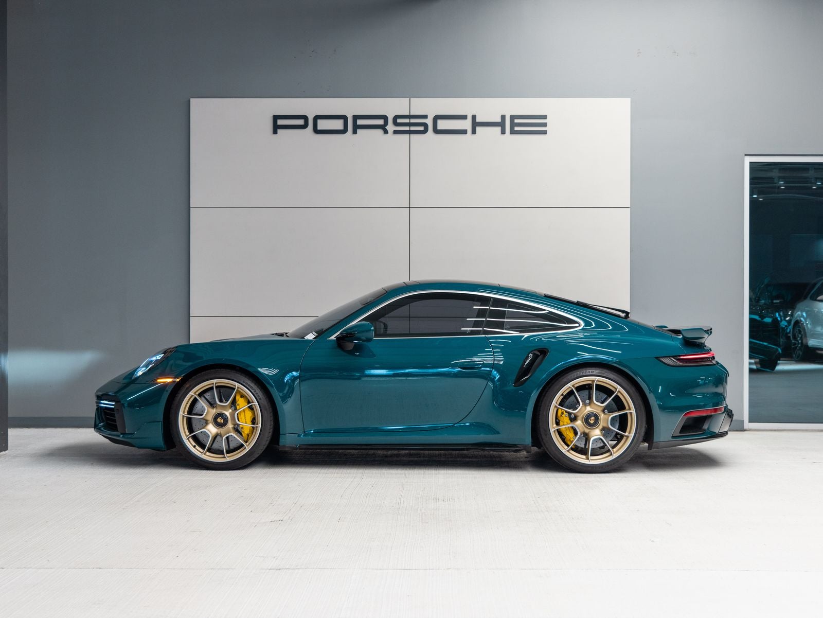 2024 Porsche 911 Turbo S