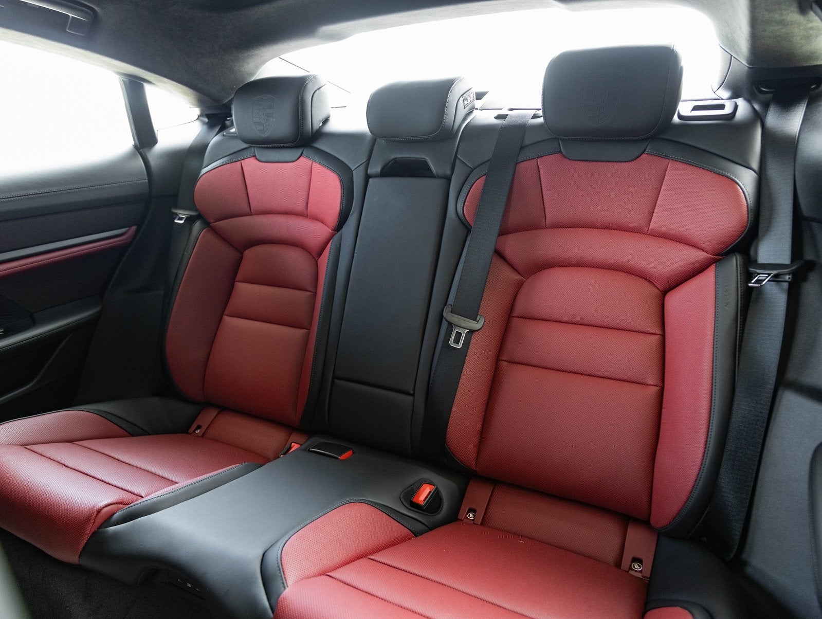 2025 Porsche Taycan Taycan GTS