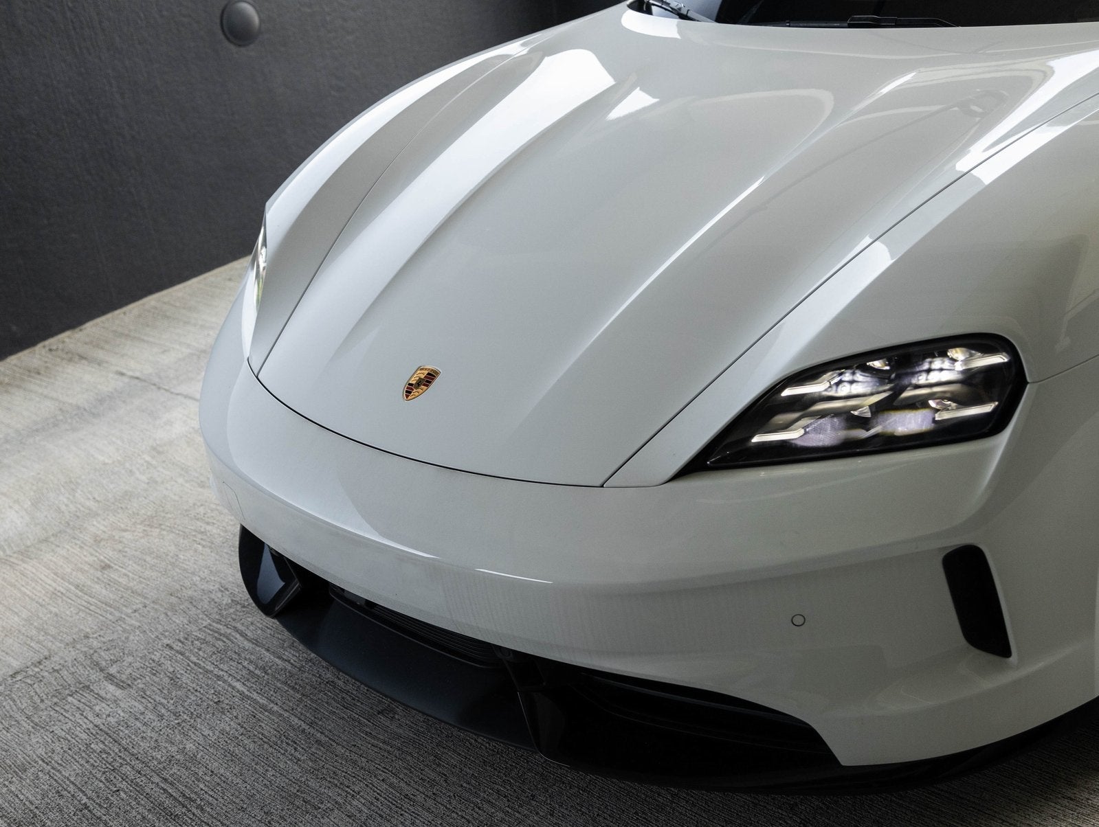 2025 Porsche Taycan Taycan GTS