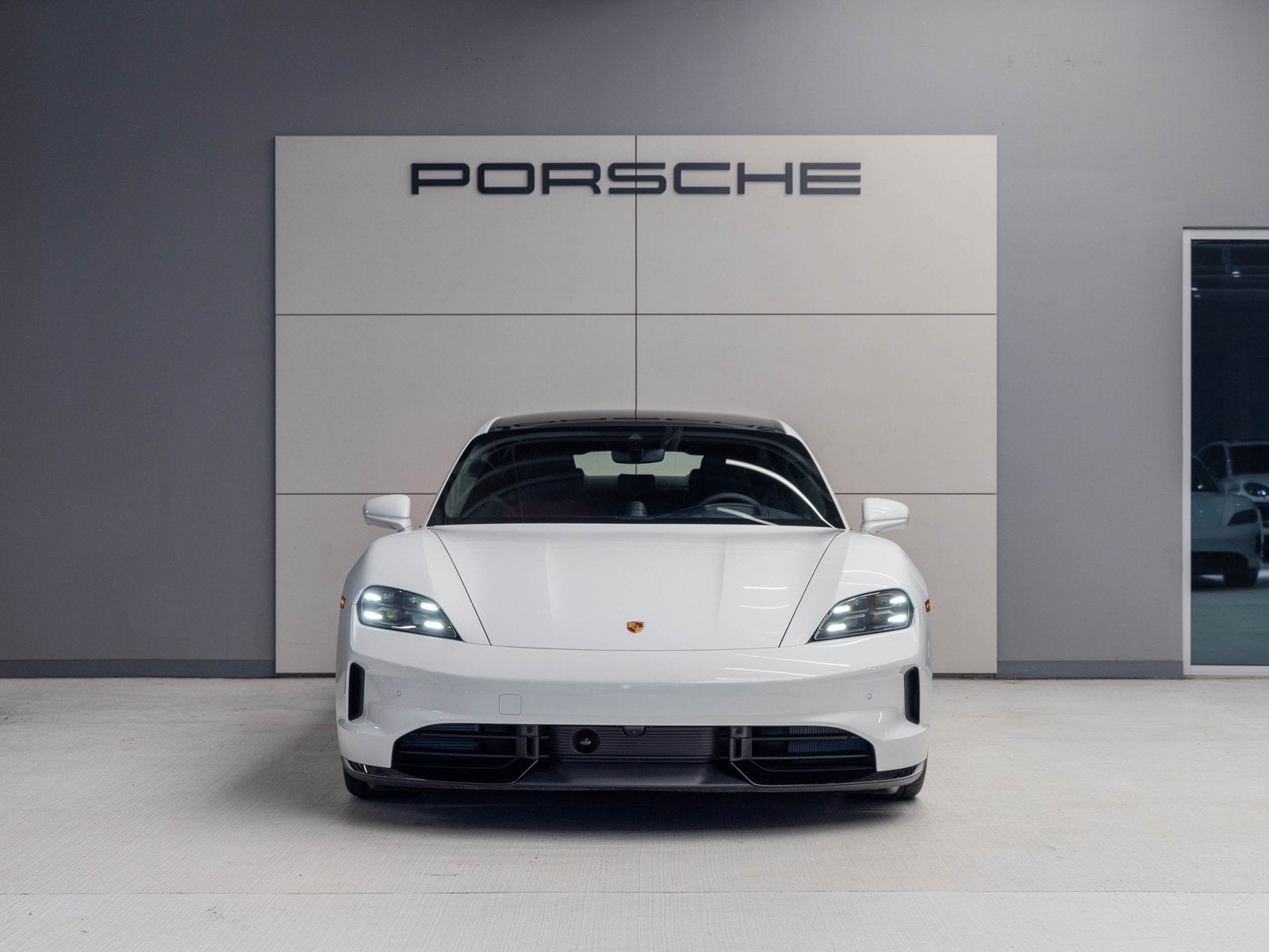 2025 Porsche Taycan Taycan GTS