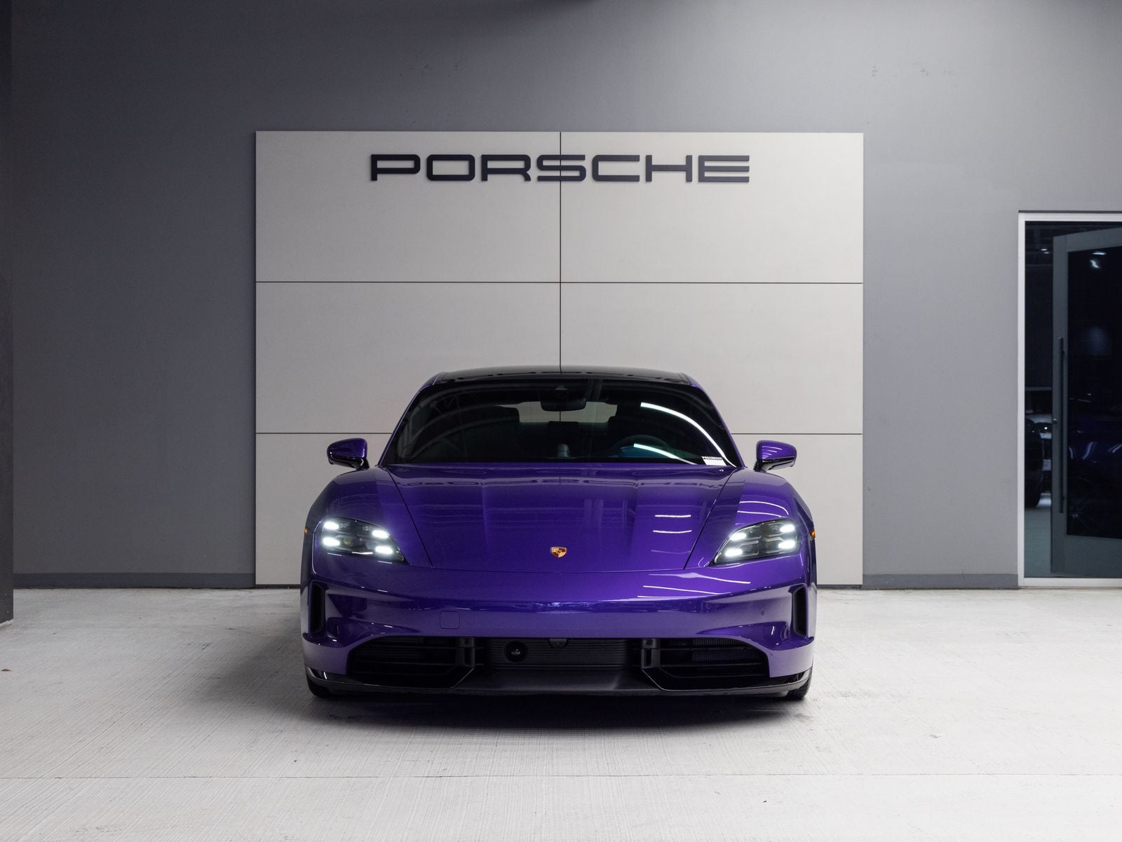 2025 Porsche Taycan GTS
