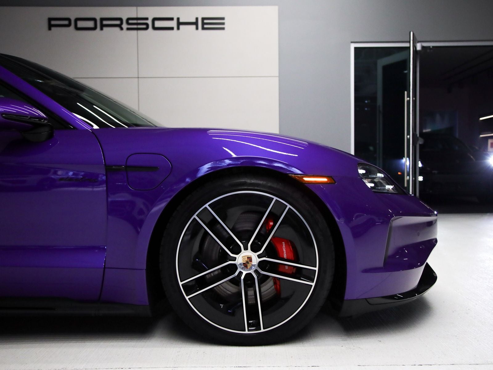 2025 Porsche Taycan GTS