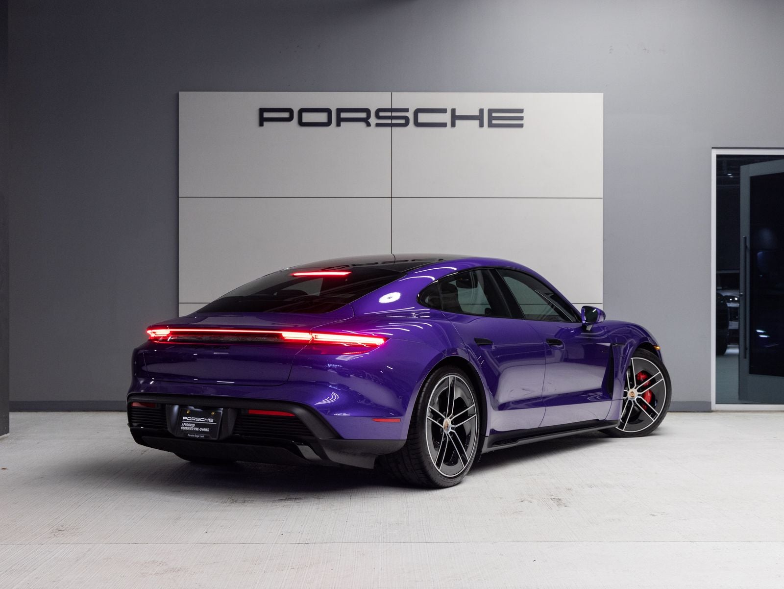 2025 Porsche Taycan GTS