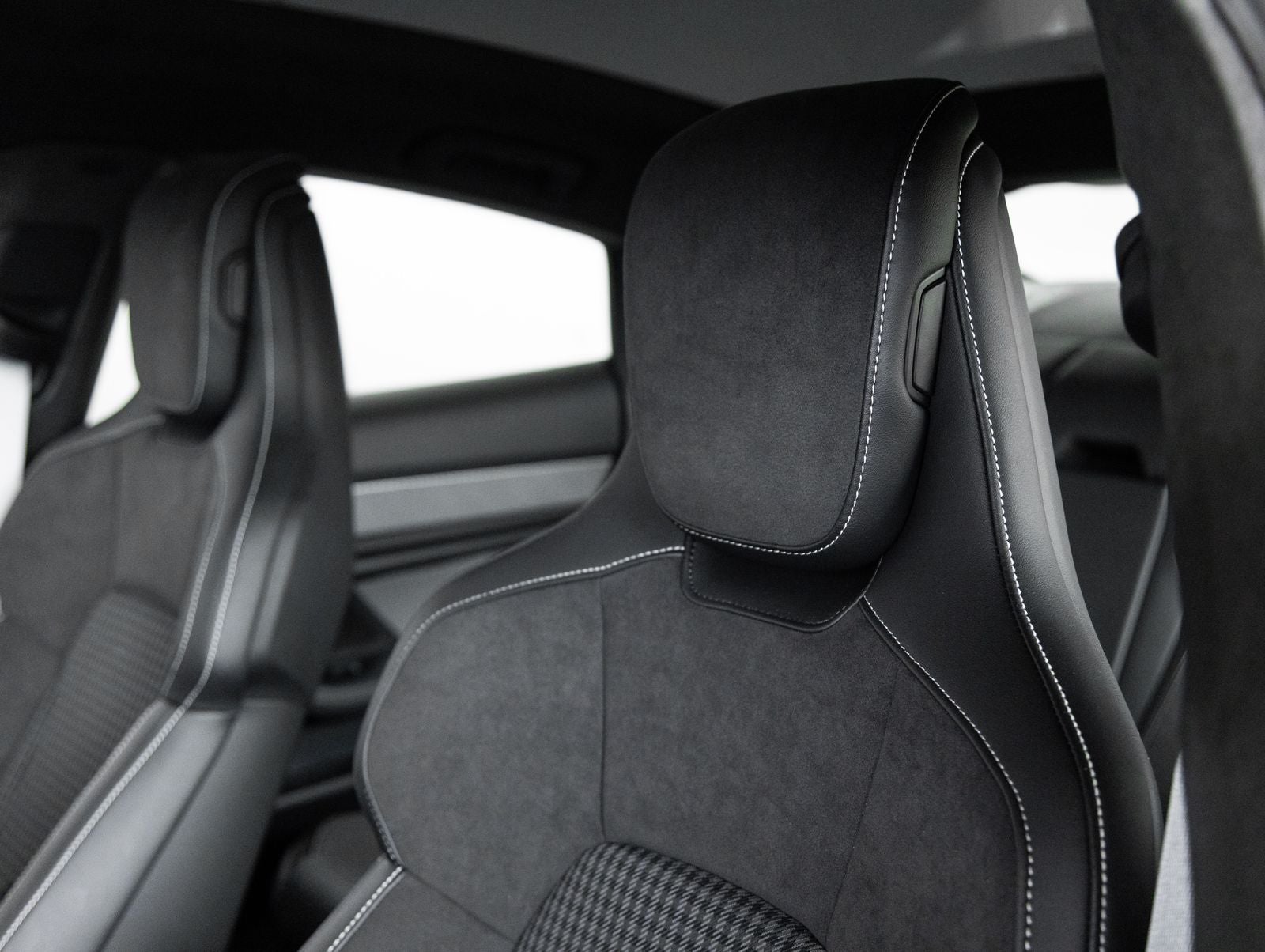 2026 Porsche Taycan GTS