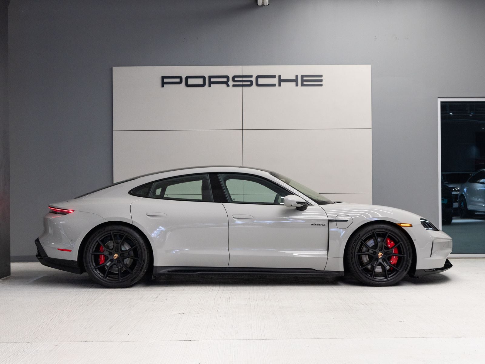2026 Porsche Taycan GTS