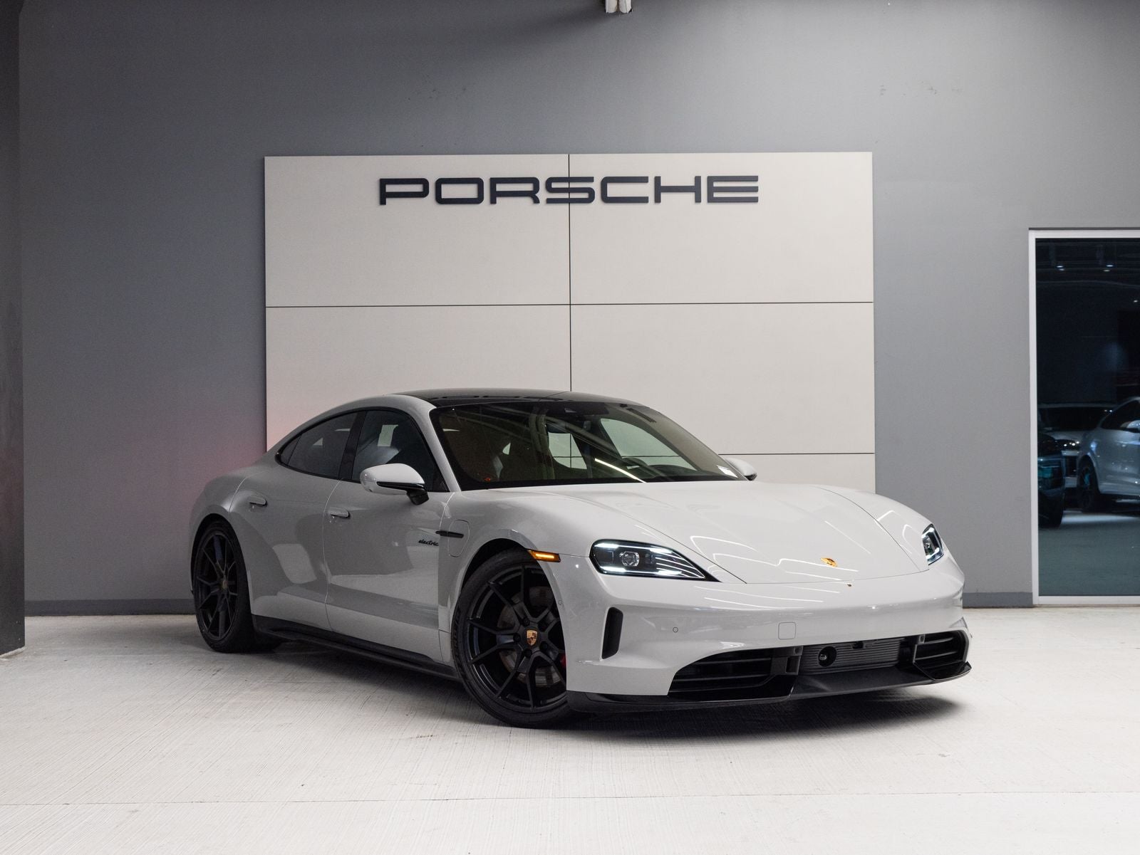 2026 Porsche Taycan GTS