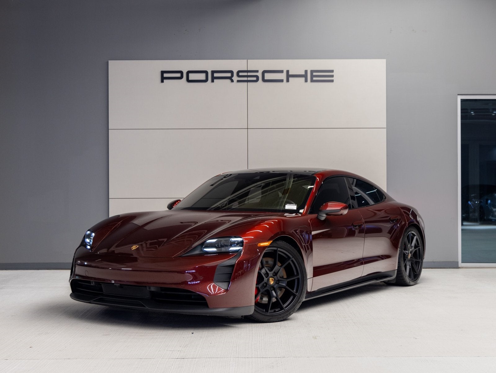 2022 Porsche Taycan Taycan GTS (MY22)