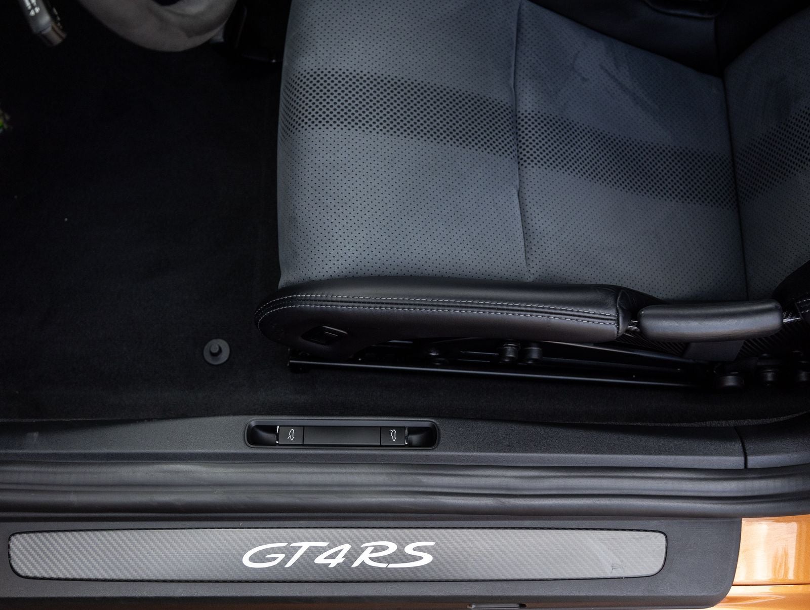 2024 Porsche 718 Cayman GT4 RS