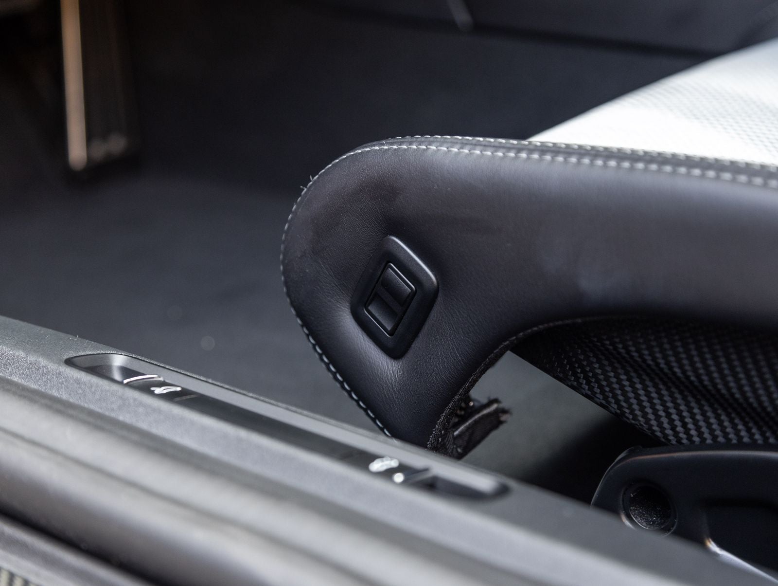 2024 Porsche 718 Cayman GT4 RS