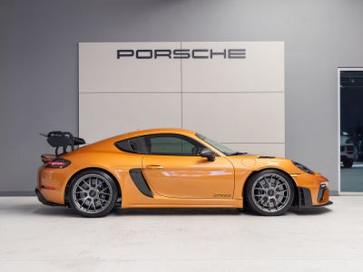 2024 Porsche 718 Cayman GT4 RS