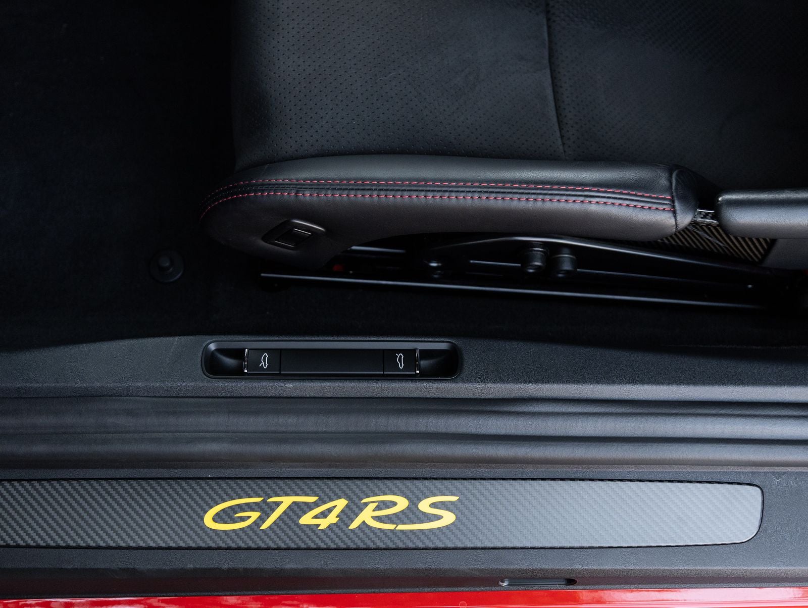 2023 Porsche 718 718 Cayman GT4 RS