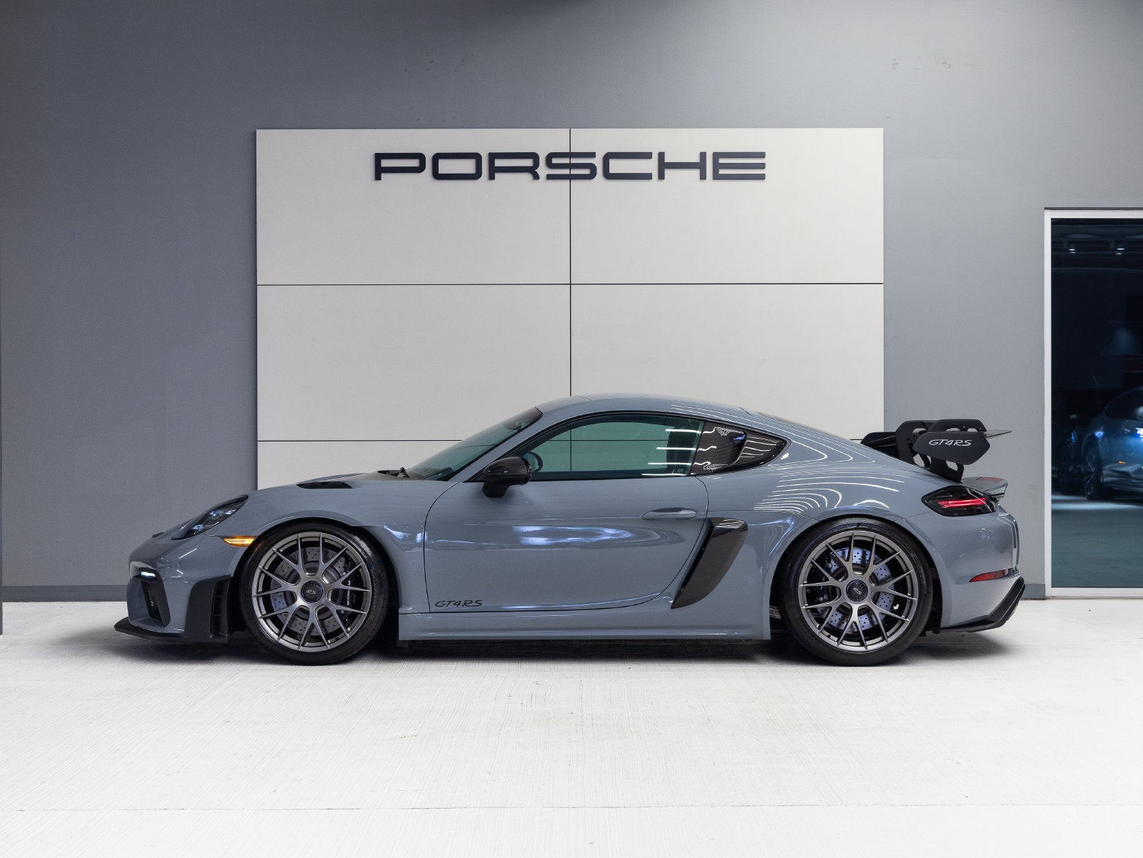2023 Porsche 718 718 Cayman GT4 RS