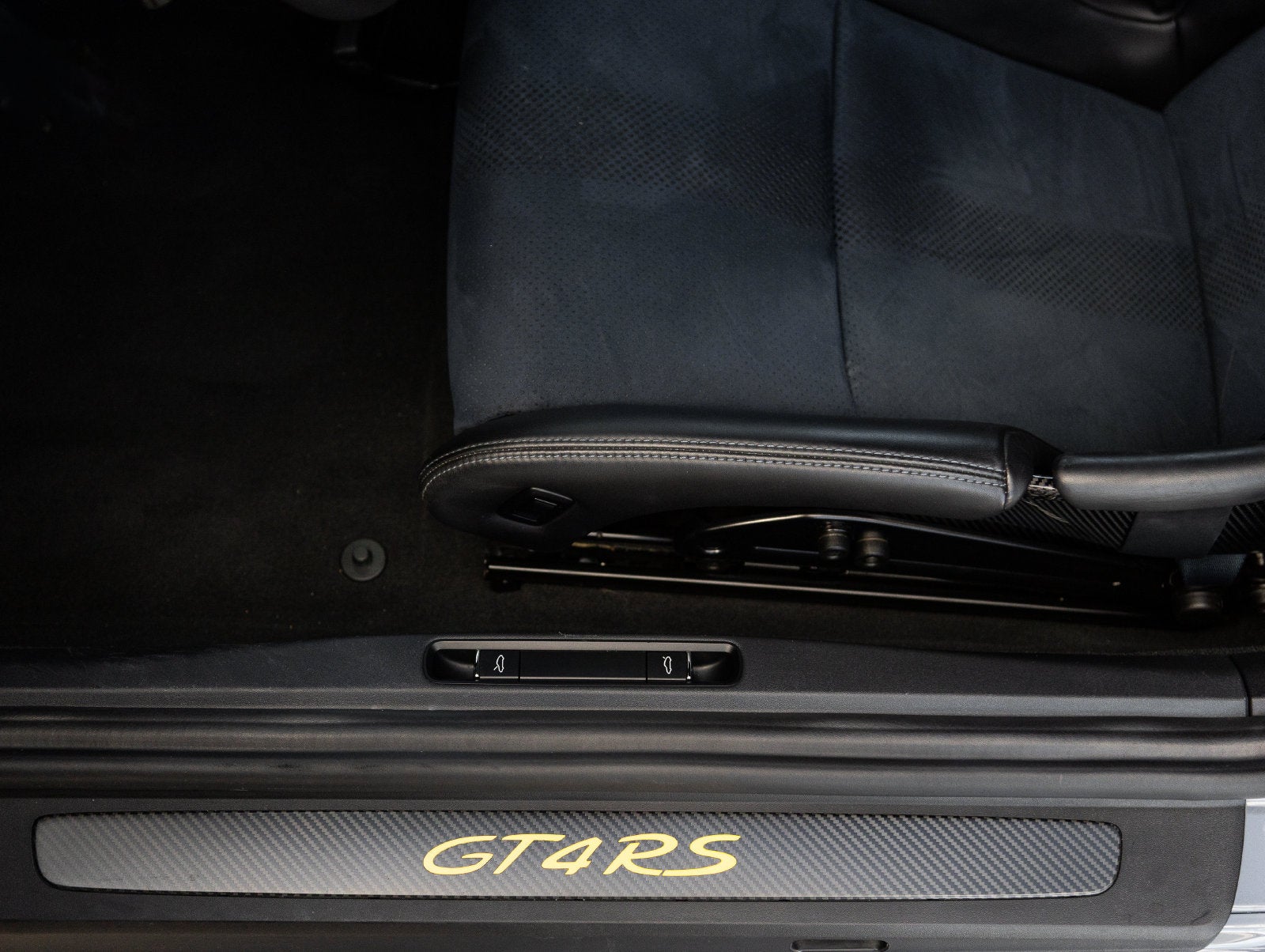 2023 Porsche 718 718 Cayman GT4 RS