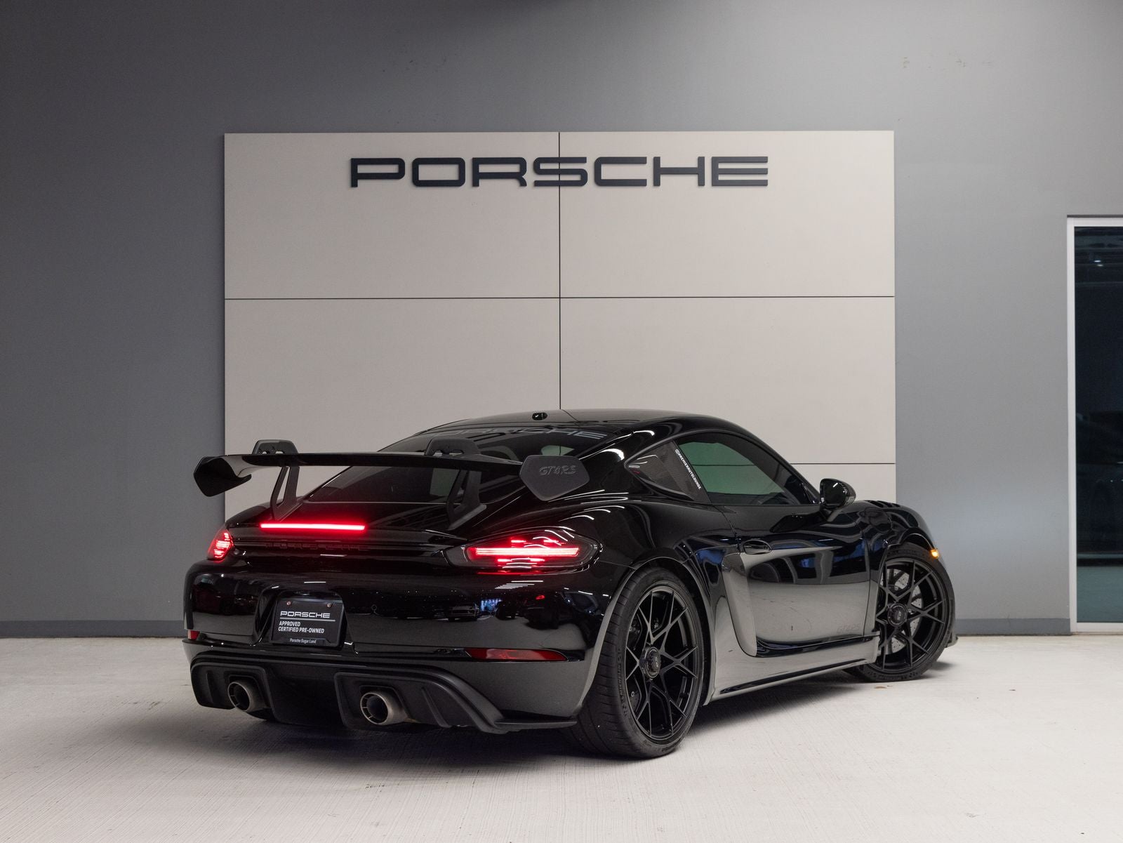 2024 Porsche 718 Cayman GT4 RS