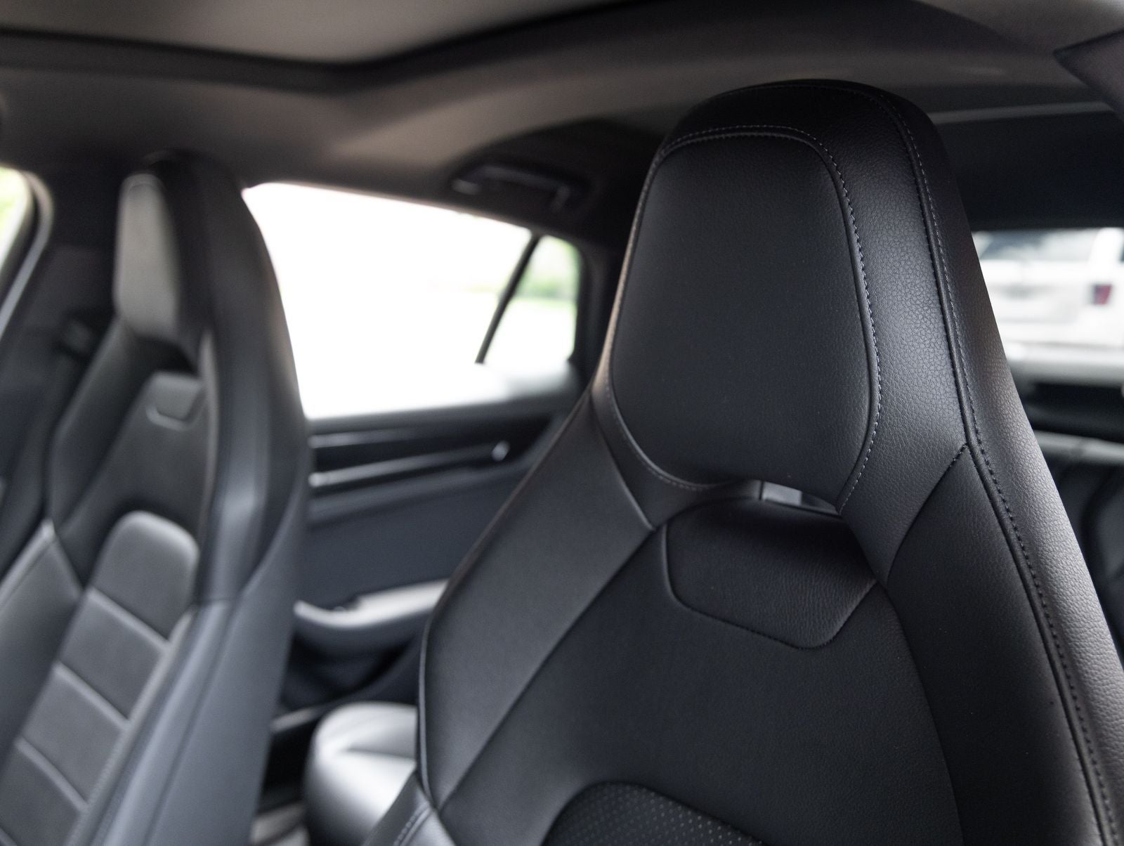 2025 Porsche Panamera 4 E-Hybrid
