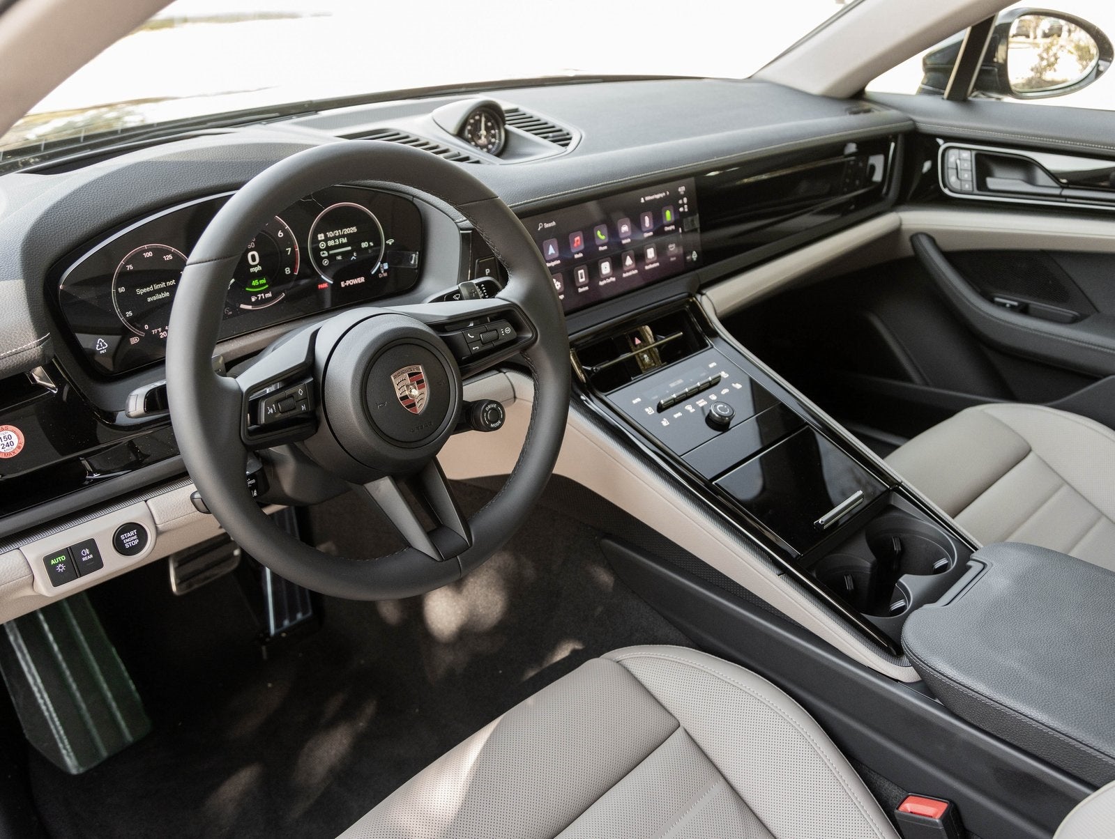 2026 Porsche Panamera Panamera 4 E-Hybrid