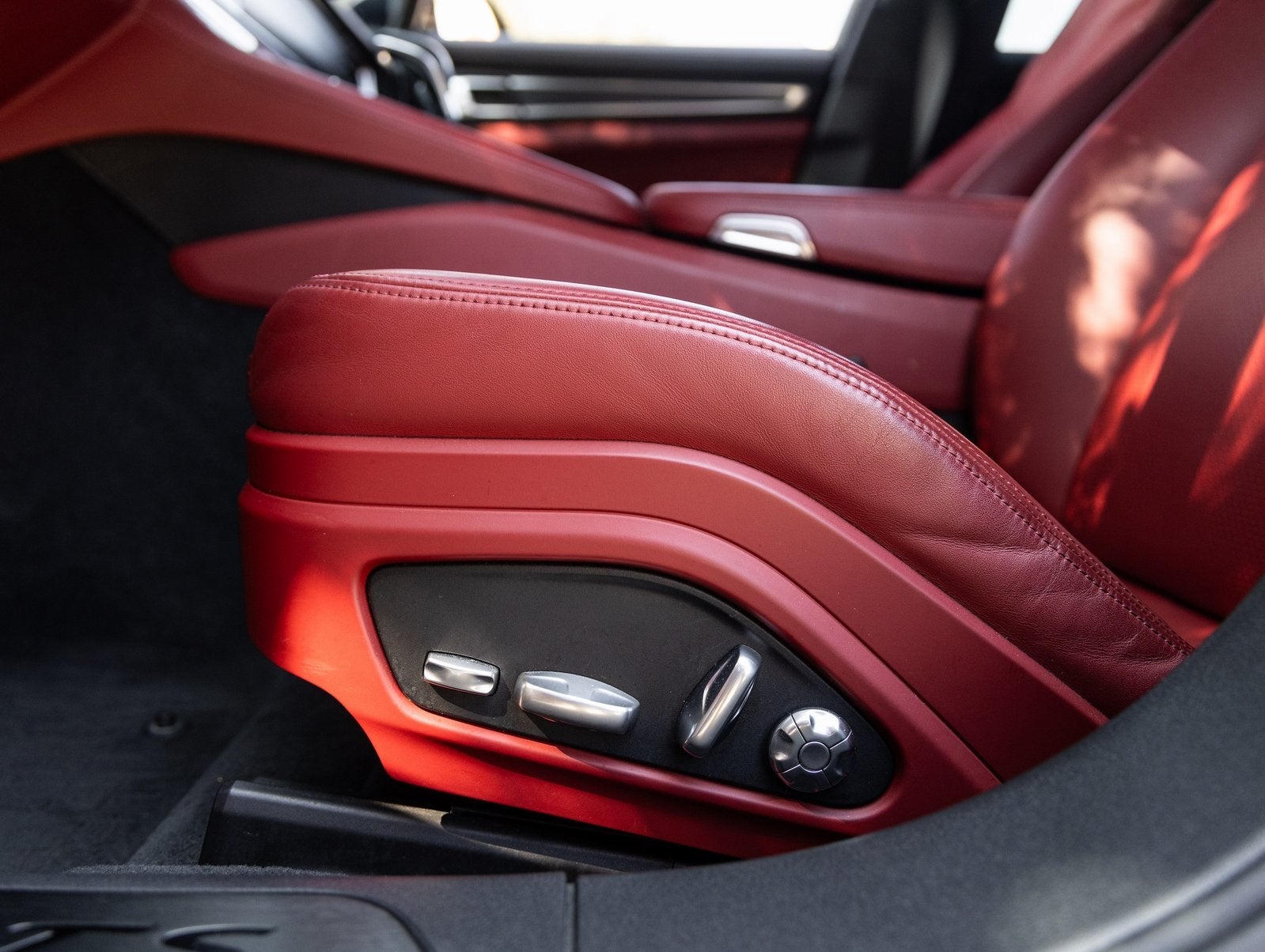 2020 Porsche Panamera Panamera GTS