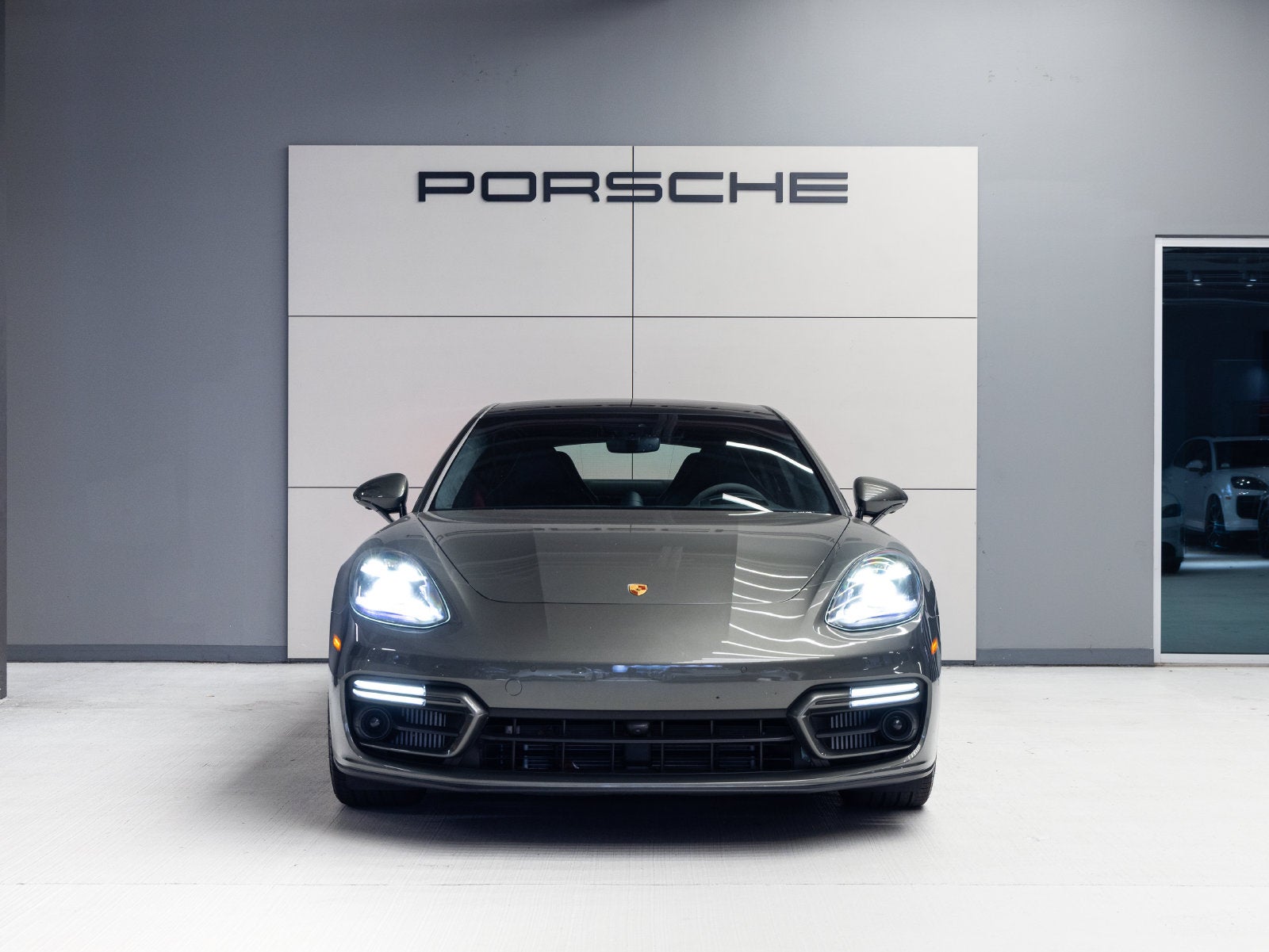 2023 Porsche Panamera Panamera GTS