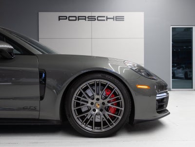 2023 Porsche Panamera Panamera GTS