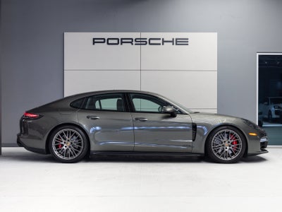2023 Porsche Panamera Panamera GTS