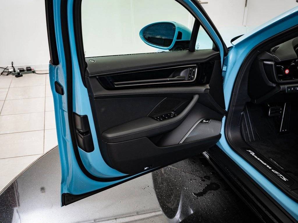 2026 Porsche Panamera Panamera GTS