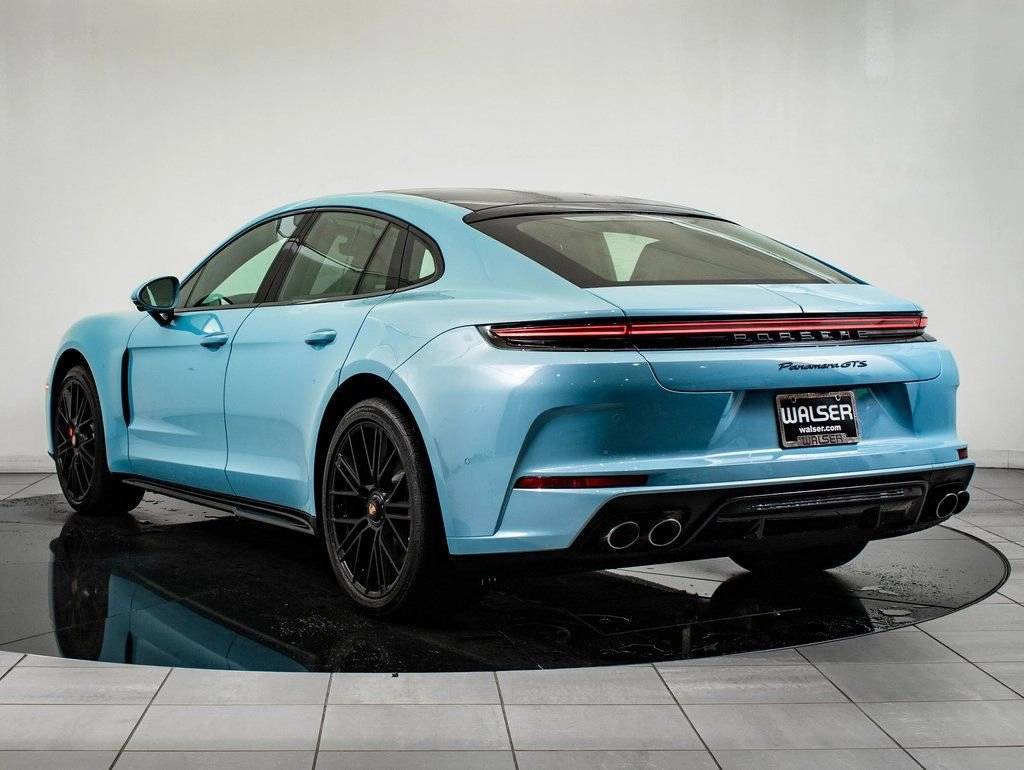 2026 Porsche Panamera Panamera GTS