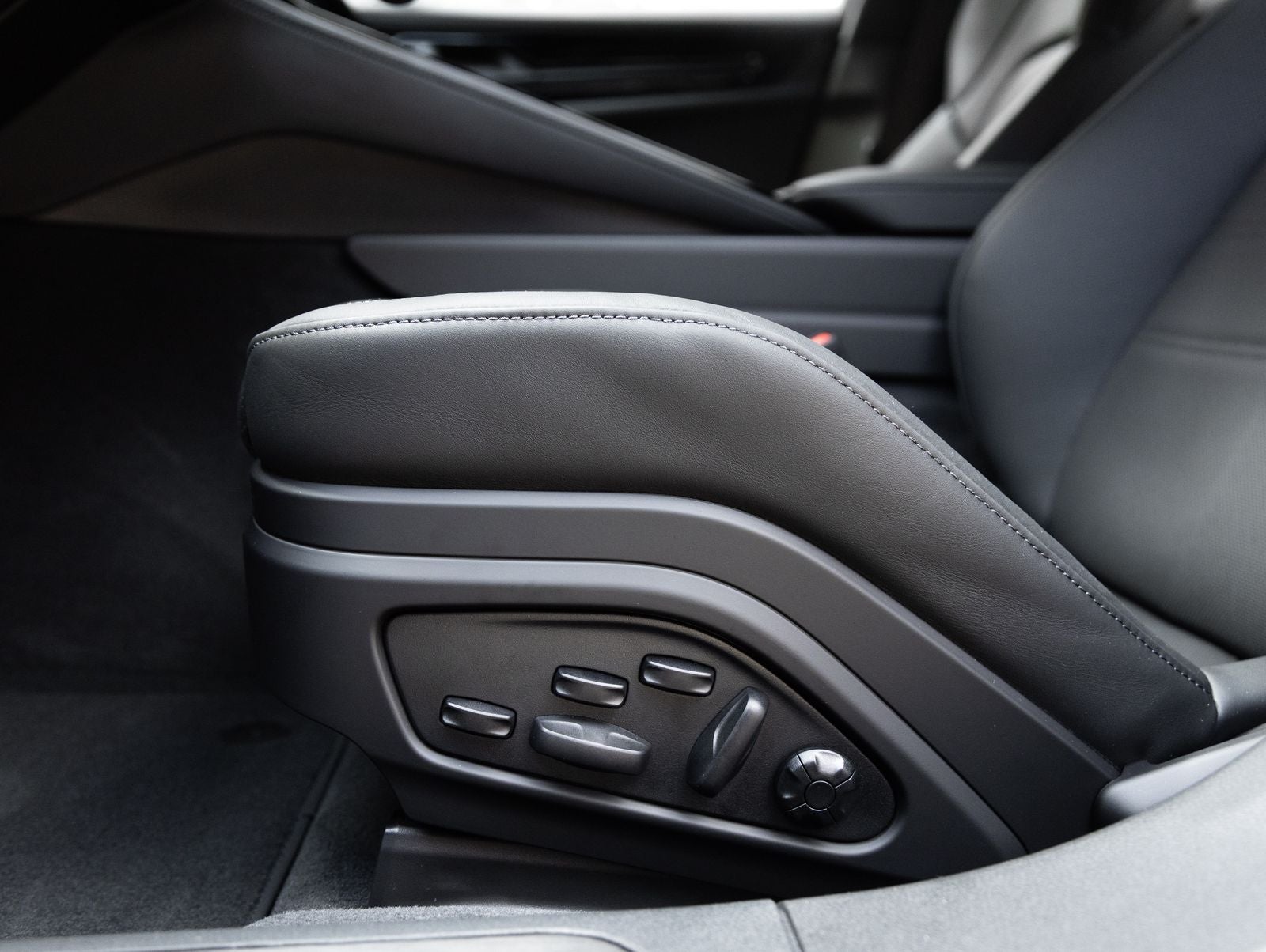 2026 Porsche Panamera Panamera GTS
