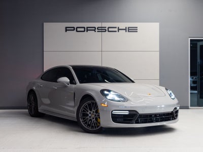 2022 Porsche Panamera Panamera Turbo S E-Hybrid