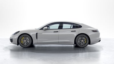 2022 Porsche Panamera Panamera Turbo S E-Hybrid