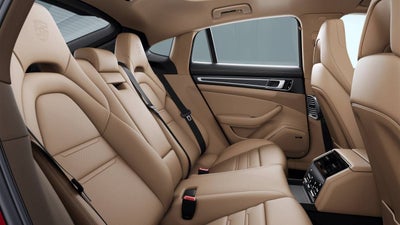 2023 Porsche Panamera Panamera 4 Platinum Edition (MY23)