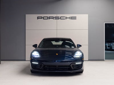 2023 Porsche Panamera 4 Platinum Edition