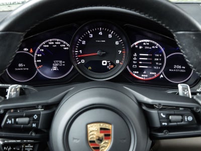 2023 Porsche Panamera 4 Platinum Edition