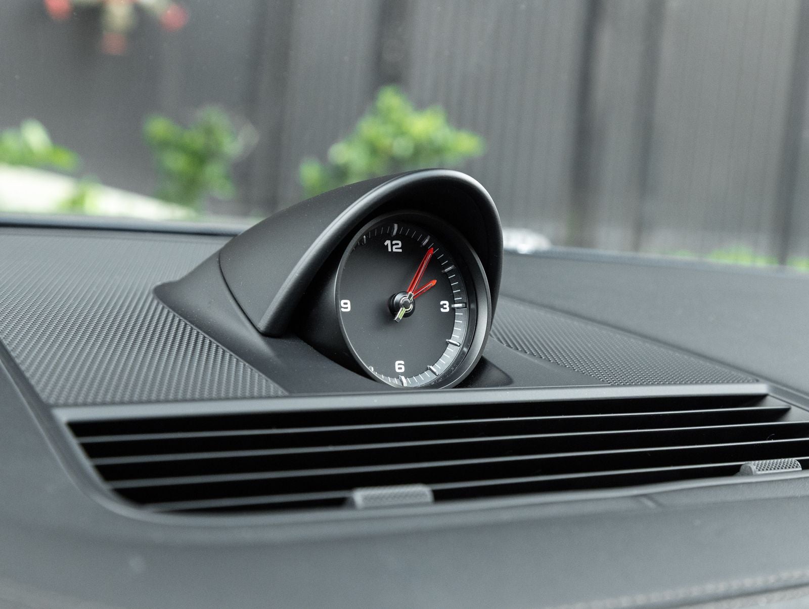 2023 Porsche Panamera 4 Platinum Edition