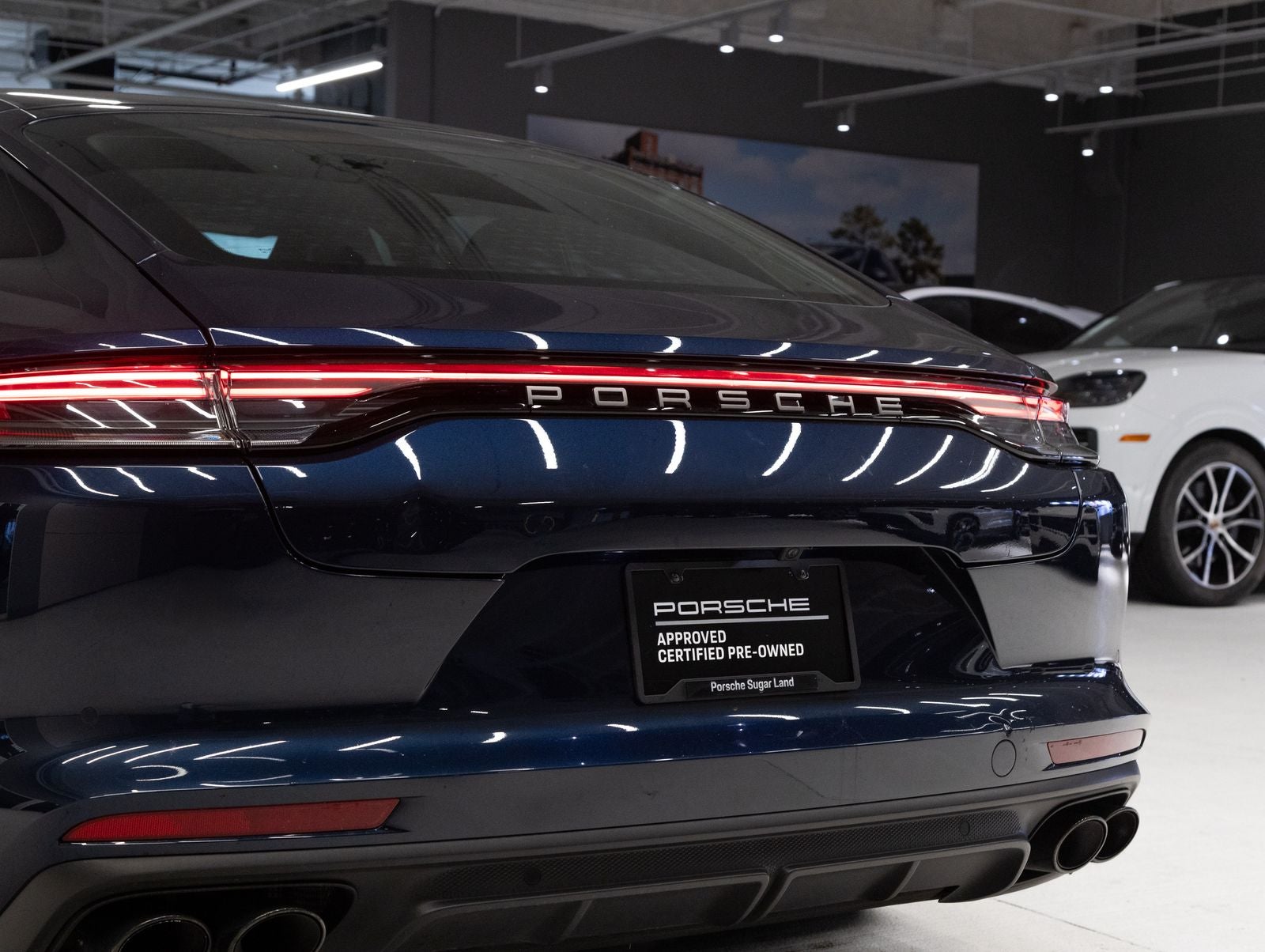 2023 Porsche Panamera 4 Platinum Edition