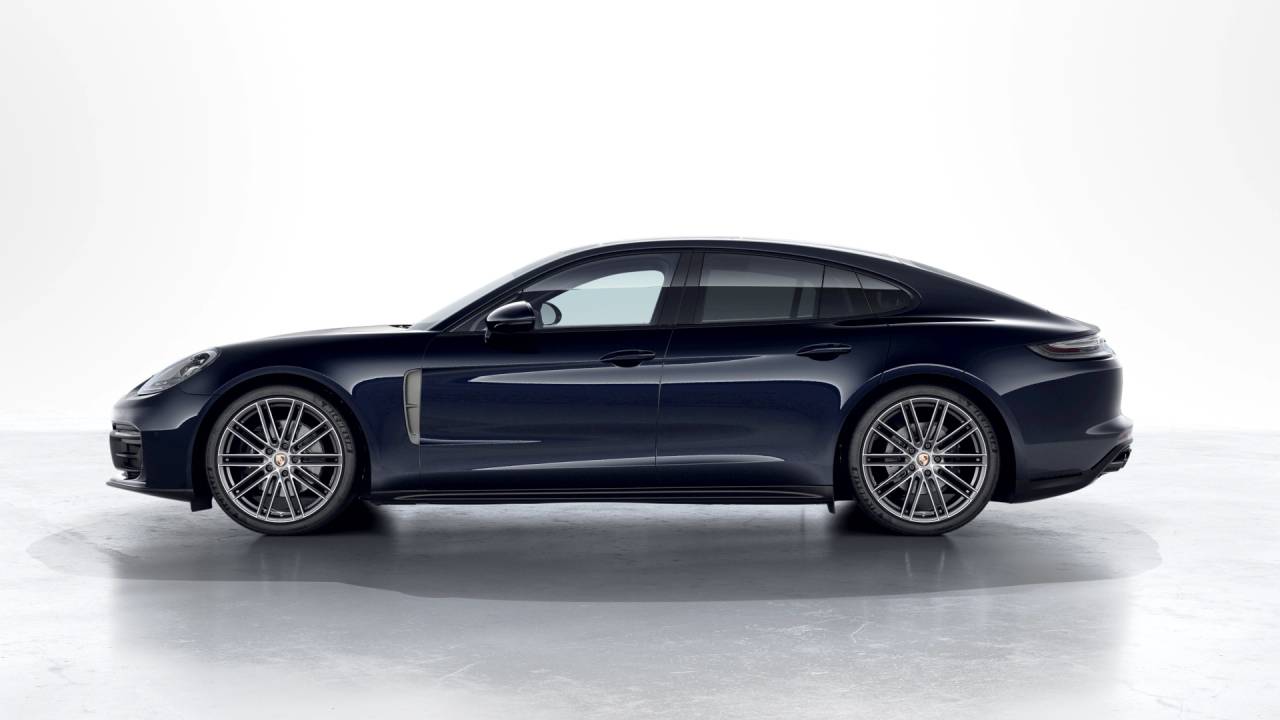 2023 Porsche Panamera 4 Platinum Edition