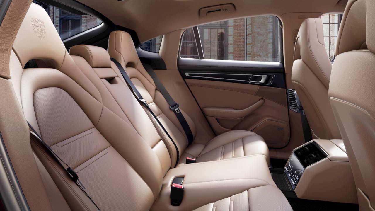 2022 Porsche Panamera Panamera 4 Platinum Edition (MY22)