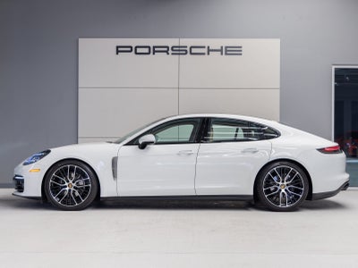 2023 Porsche Panamera Panamera 4 Platinum Edition (MY23)