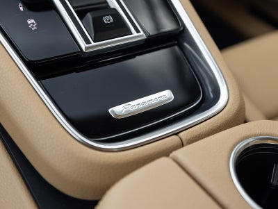 2023 Porsche Panamera Panamera 4 Platinum Edition (MY23)